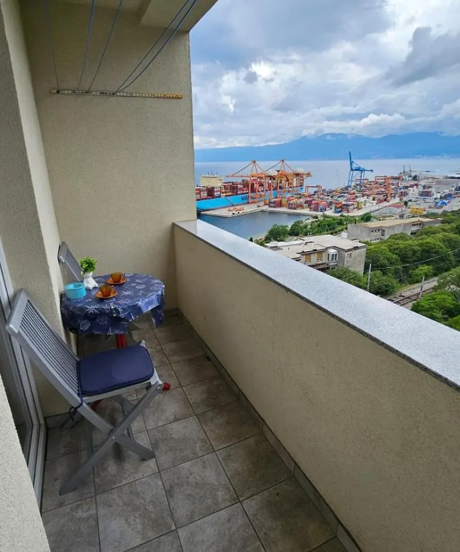 Apartment Apartman Mazi Rijeka